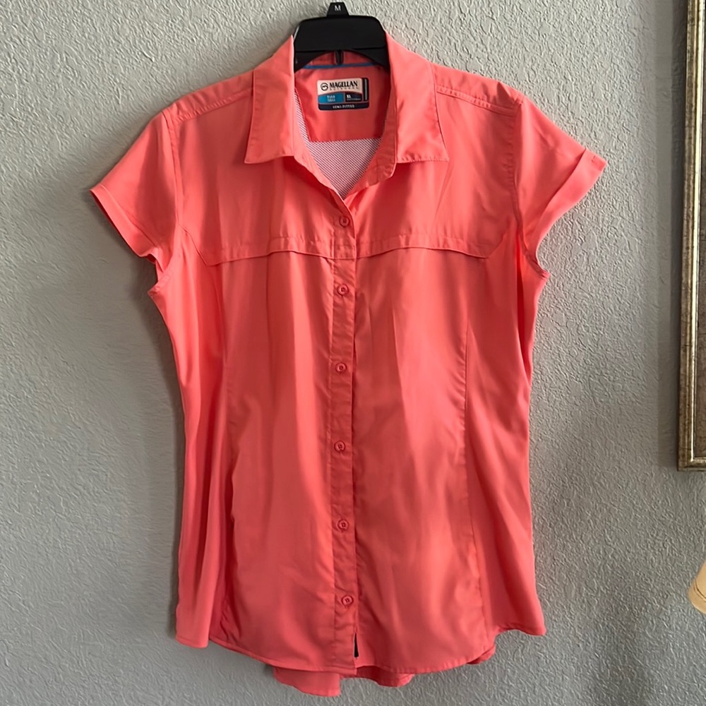 Fishing shirt button down semi fitted XL